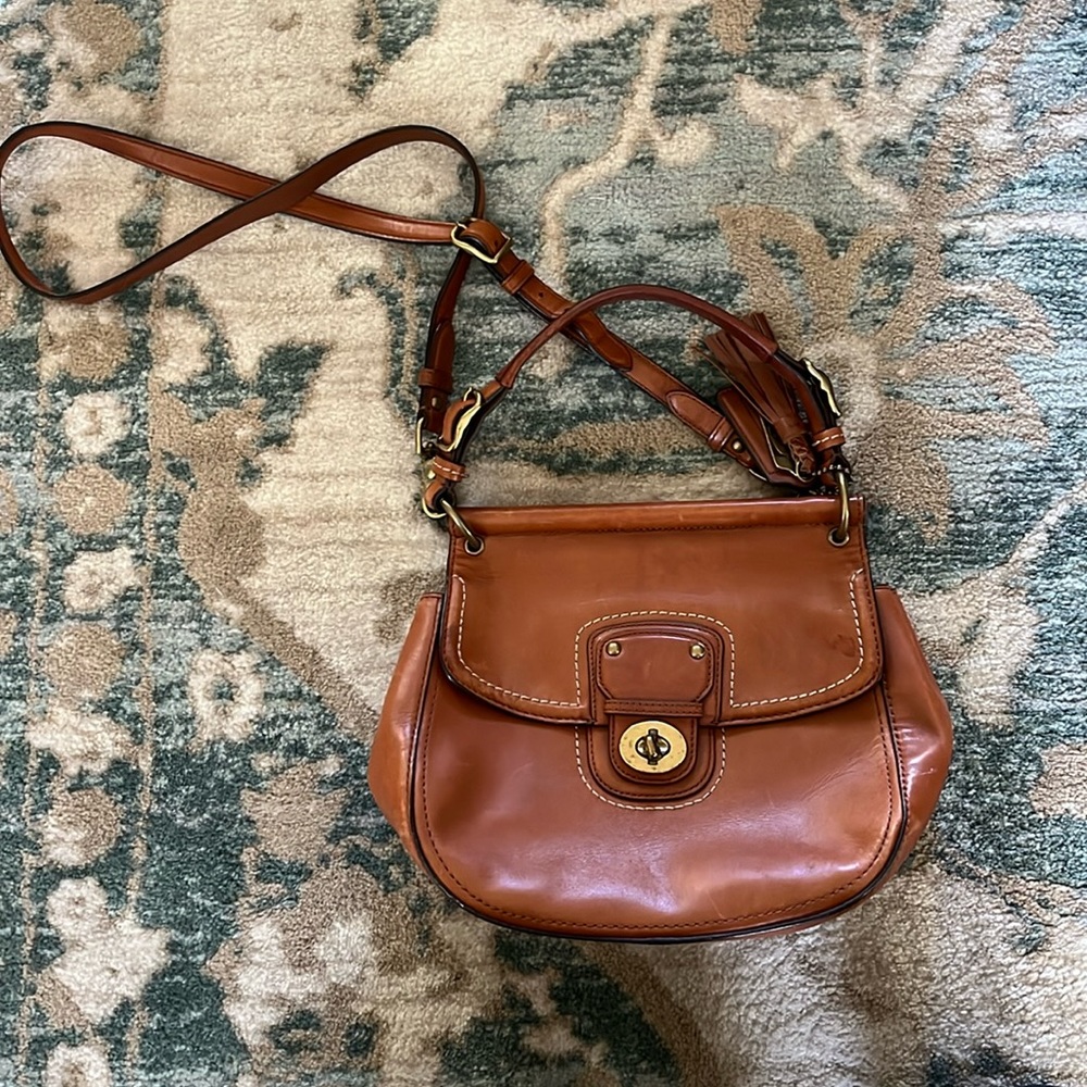 Adorable leather coach bag